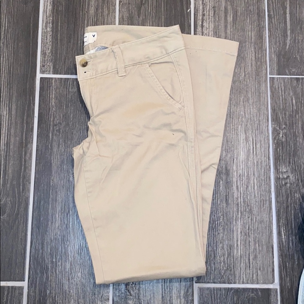 American Eagle Size 2 Khaki Pants